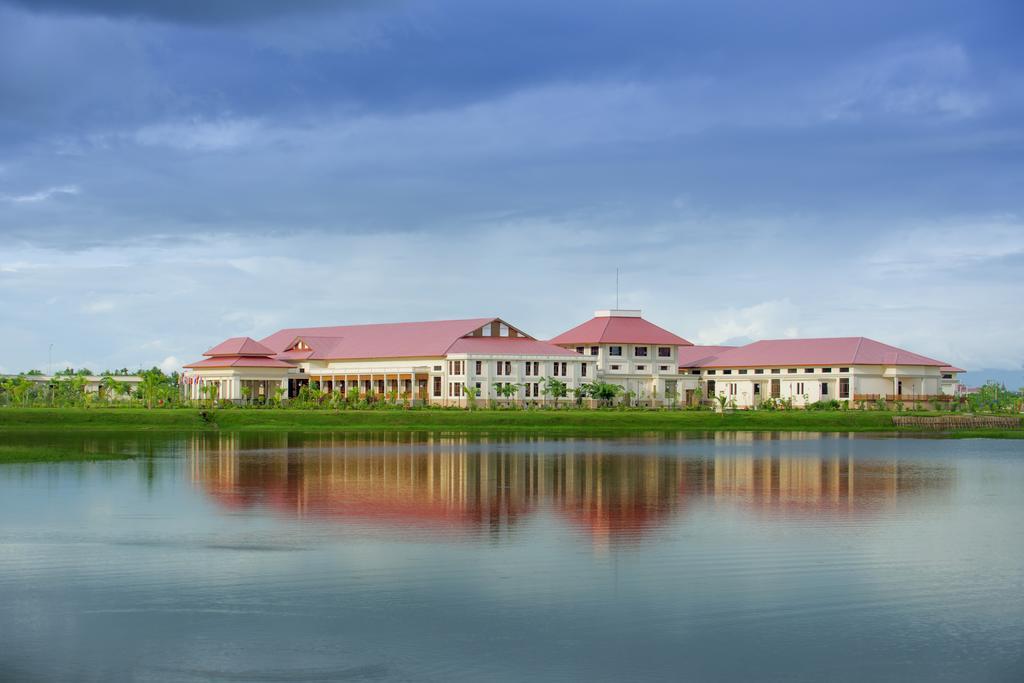 Horizon Lake View Resort Naypyidaw Exterior photo