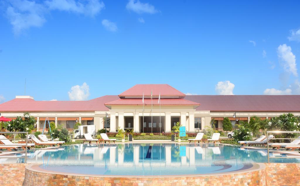 Horizon Lake View Resort Naypyidaw Exterior photo
