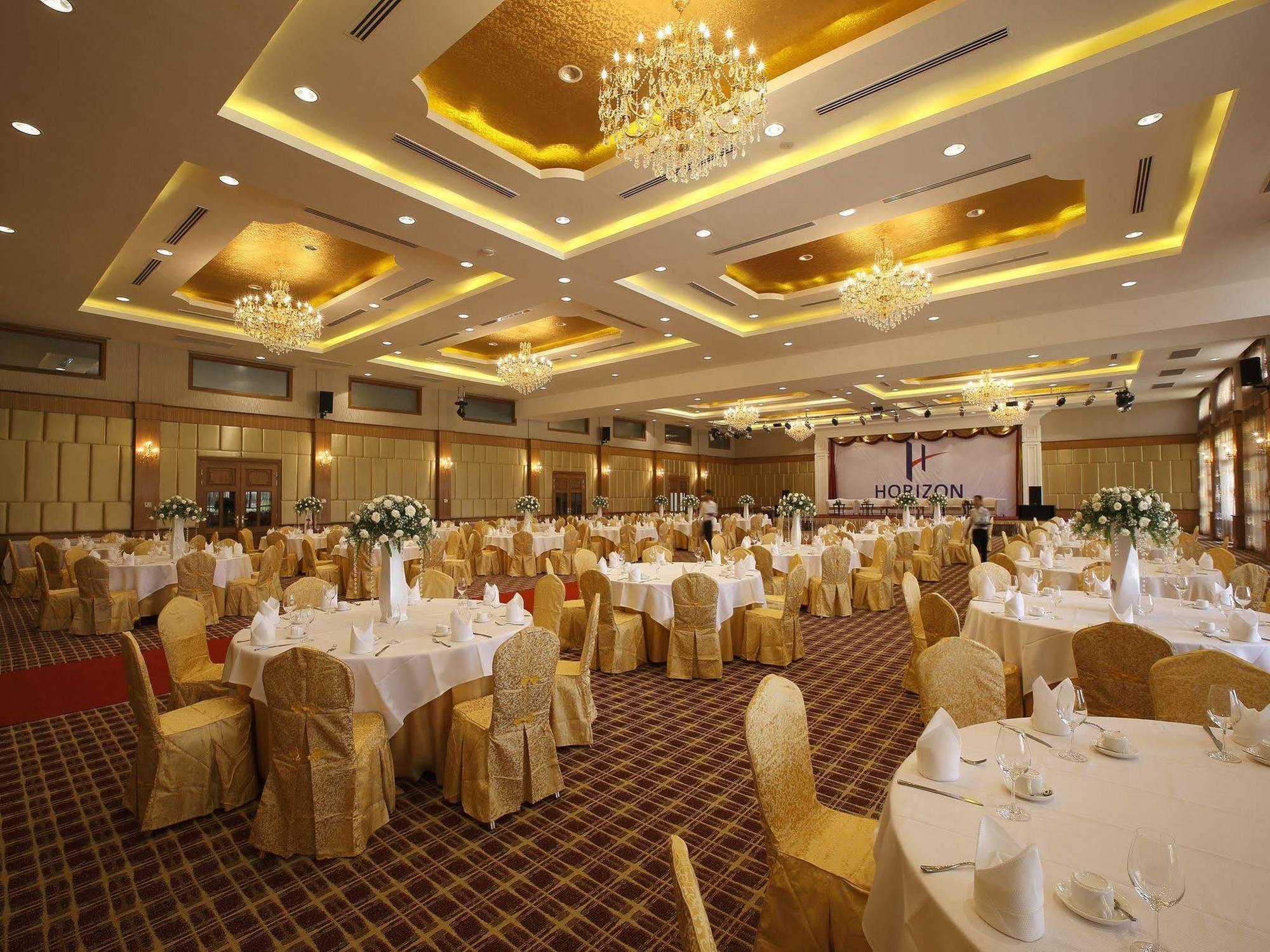 Horizon Lake View Resort Naypyidaw Exterior photo