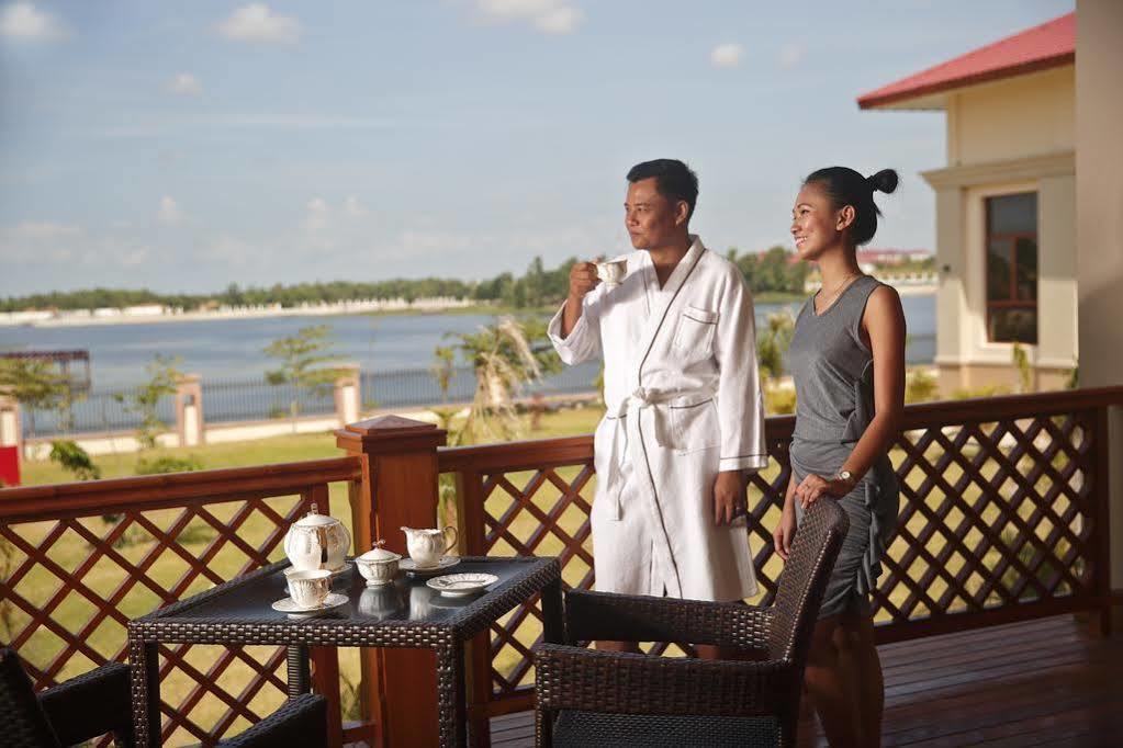 Horizon Lake View Resort Naypyidaw Exterior photo